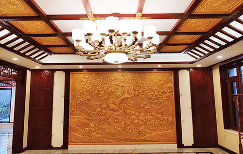 德宏中式别墅客厅中式木作横梁吊顶装饰展示